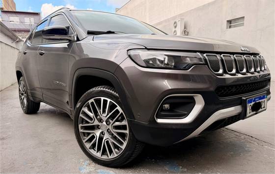 JEEP COMPASS 2.0 TD350 TURBO DIESEL LIMITED AT9 JEEP COMPASS 2.0 TD350 TURBO DIESEL LIMITED AT9